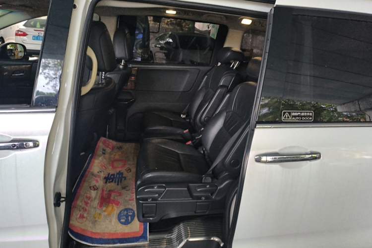 Used Honda Odyssey 2015 Updated Version 2.4L Smart Edition Left Rear Seat