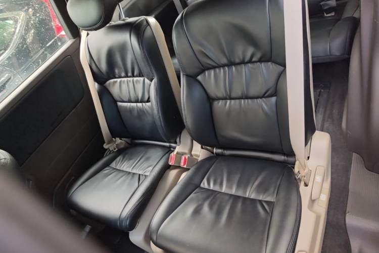 Used Honda Odyssey 2015 2.4L Comfort Edition Left Rear Seat