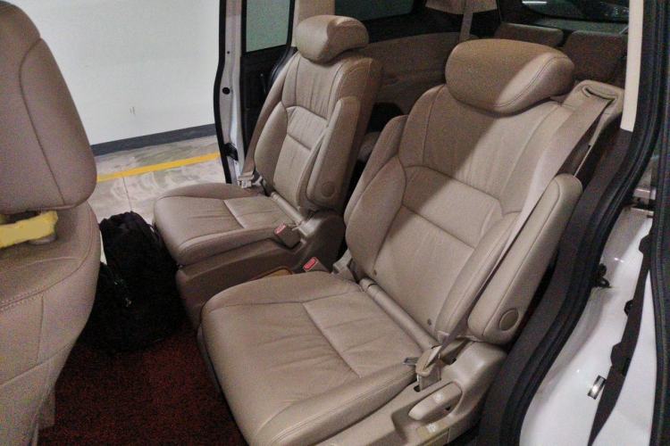 Used Honda Odyssey 2015 Revised 2.4L Luxury Edition Left Rear Seat