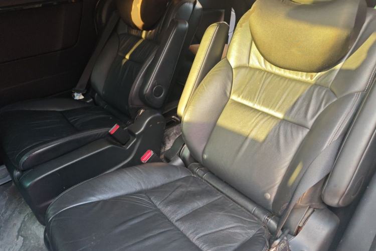Used Honda Odyssey 2015 Updated Version 2.4L Smart Edition Left Rear Seat