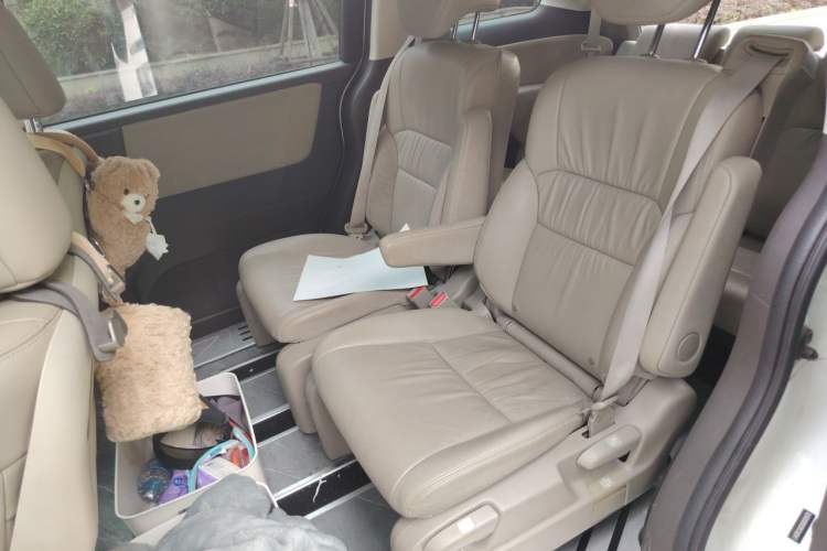 Used Honda Odyssey 2015 2.4L Luxury Edition Left Rear Seat