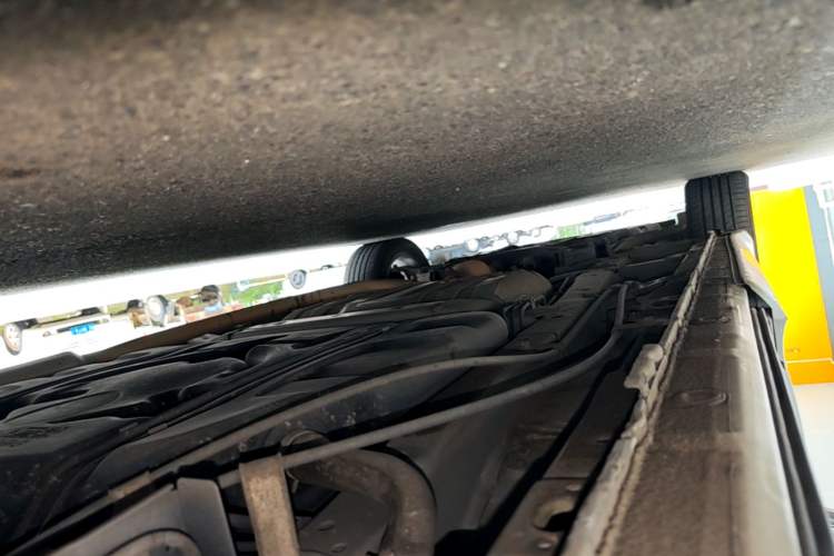 Used Honda Odyssey 2015 Updated Version 2.4L Smart Edition Left Side Sill