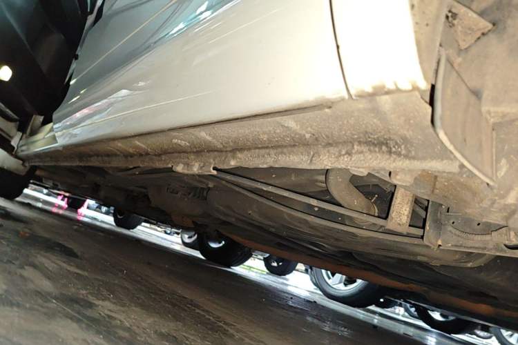 Used Honda Odyssey 2015 2.4L Smart Edition Left Side Sill