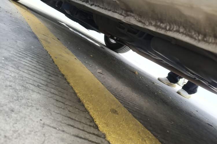Used Honda Odyssey 2015 Updated Version 2.4L Smart Edition Left Side Sill