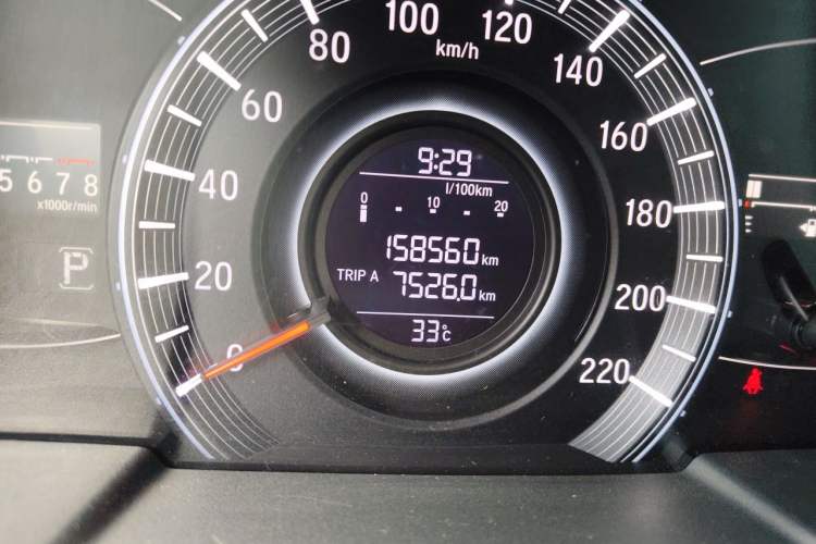 Used Honda Odyssey 2015 Revised 2.4L Luxury Edition Odometer Close Up