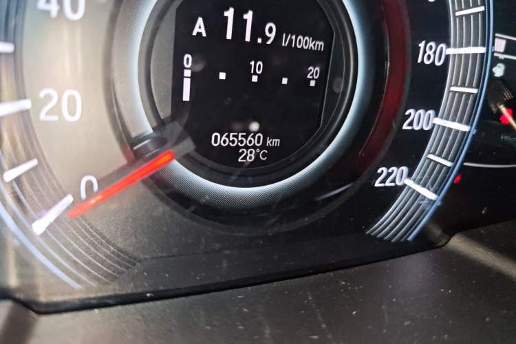 Used Honda Odyssey 2015 2.4L Prestige Edition Odometer Close Up