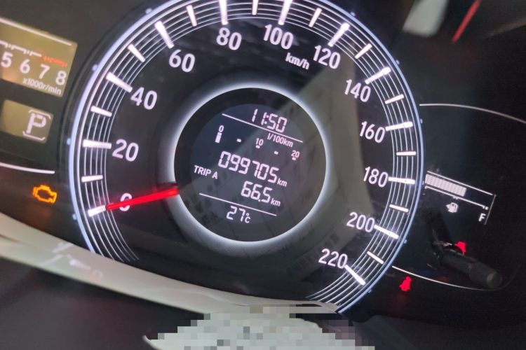 Used Honda Odyssey 2015 2.4L Smart Edition Odometer Close Up