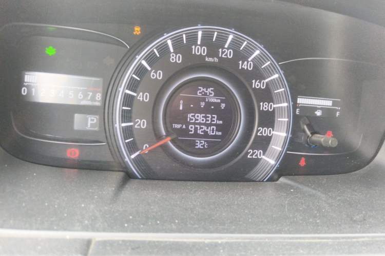 Used Honda Odyssey 2015 Updated Version 2.4L Smart Edition Odometer Close Up