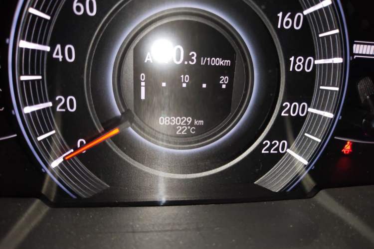 Used Honda Odyssey 2015 2.4L Supreme Edition Odometer Close Up