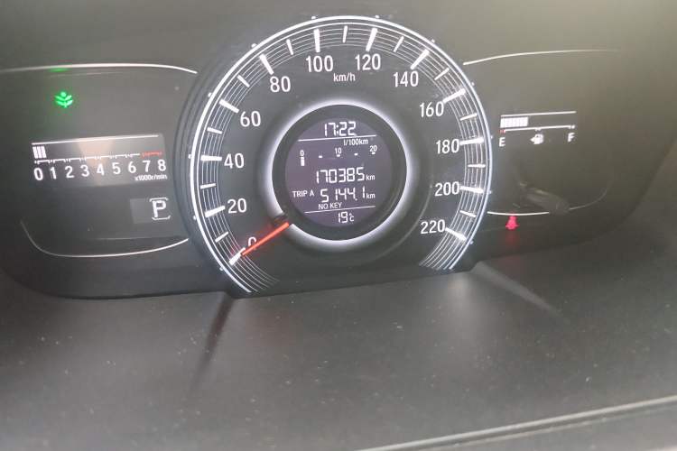 Used Honda Odyssey 2015 2.4L Smart Edition Odometer Close Up