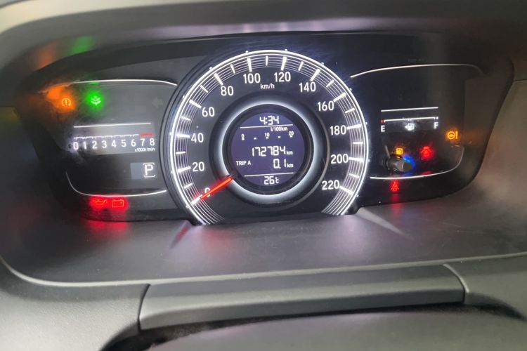 Used Honda Odyssey 2015 Updated Version 2.4L Smart Edition Odometer Close Up
