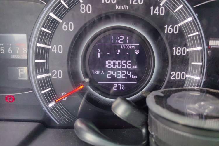Used Honda Odyssey 2015 2.4L Smart Edition Odometer Close Up