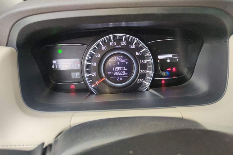 Used Honda Odyssey 2015 Revised 2.4L Luxury Edition Odometer Close Up