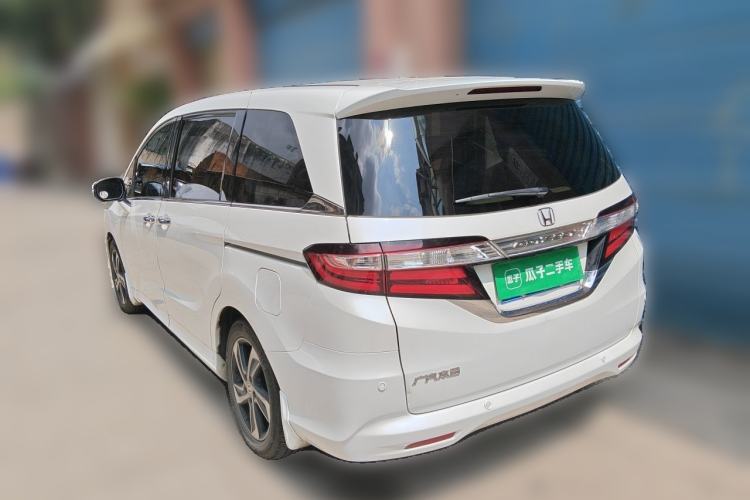 Used Honda Odyssey 2015 2.4L Luxury Edition Rear Left 45 Deg