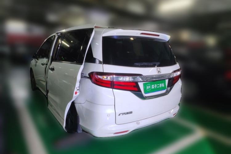 Used Honda Odyssey 2015 Updated Version 2.4L Smart Edition Rear Left 45 Deg