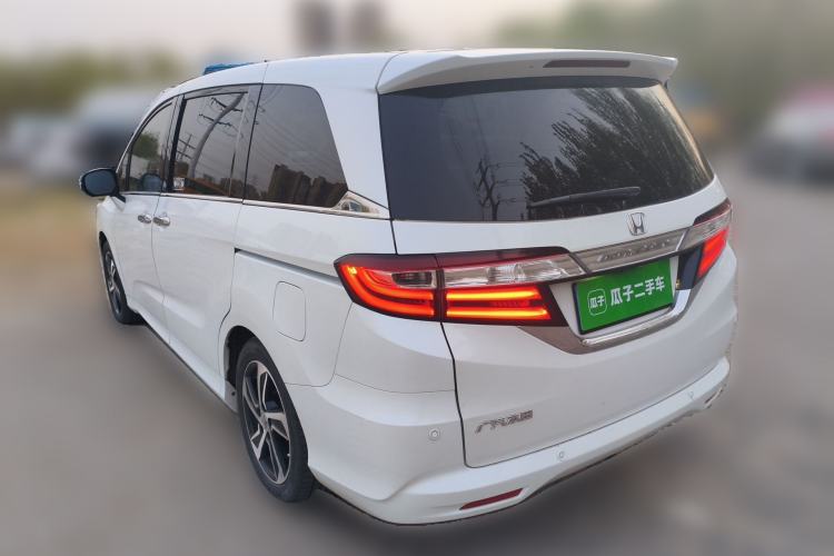 Used Honda Odyssey 2015 Updated Version 2.4L Smart Edition Rear Left 45 Deg