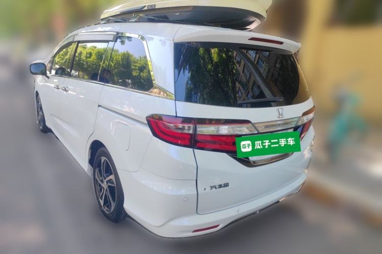 Used Honda Odyssey 2015 Updated Version 2.4L Smart Edition Rear Left 45 Deg