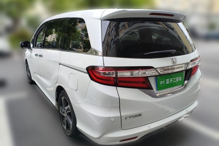 Used Honda Odyssey 2015 Updated Version 2.4L Smart Edition Rear Left 45 Deg