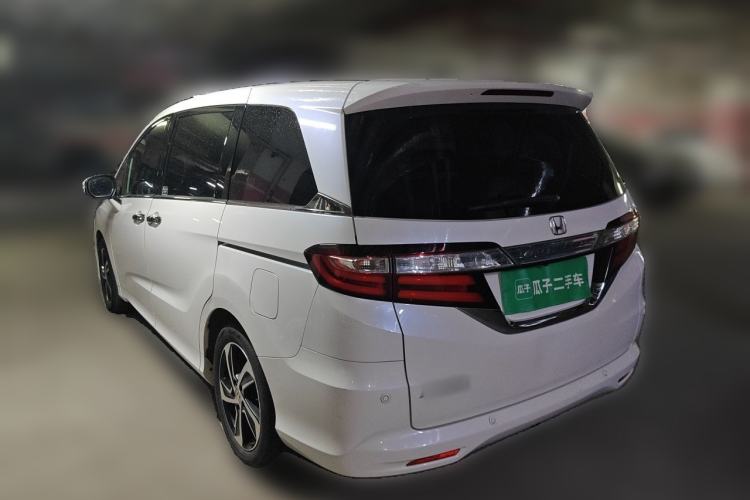 Used Honda Odyssey 2015 Revised 2.4L Luxury Edition Rear Left 45 Deg