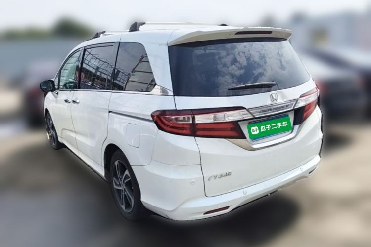 Used Honda Odyssey 2015 Updated Version 2.4L Smart Edition Rear Left 45 Deg