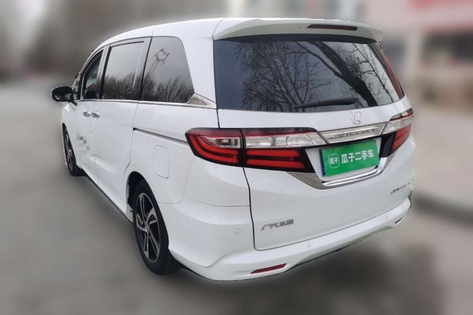 Used Honda Odyssey 2015 Revised Version 2.4L Supreme Edition Rear Left 45 Deg