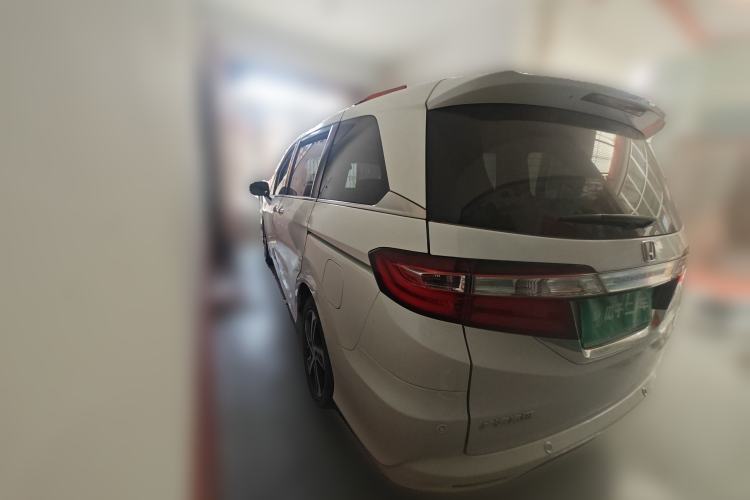 Used Honda Odyssey 2015 2.4L Luxury Edition Rear Left 45 Deg