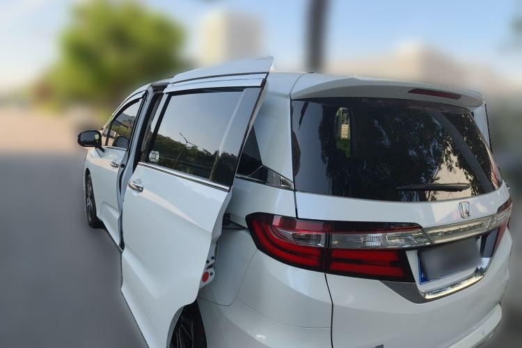 Used Honda Odyssey 2015 2.4L Smart Edition Rear Left 45 Deg