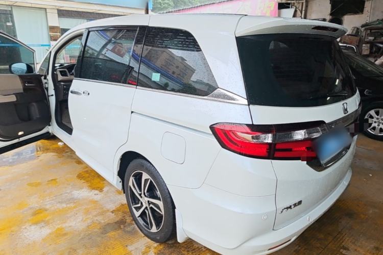 Used Honda Odyssey 2015 Revised 2.4L Luxury Edition Rear Left 45 Deg