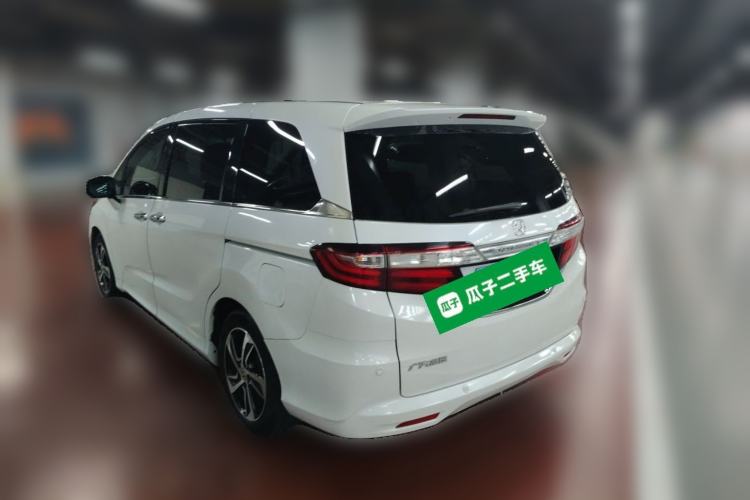 Used Honda Odyssey 2015 Revised Version 2.4L Supreme Edition Rear Left 45 Deg