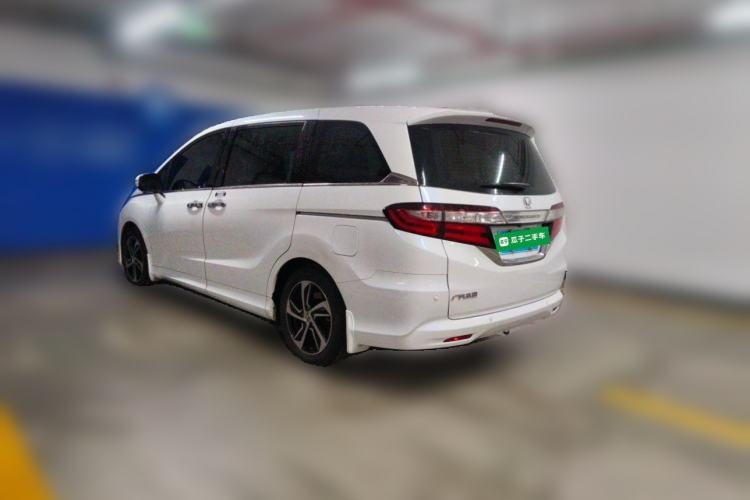 Used Honda Odyssey 2015 Revised 2.4L Luxury Edition Rear Left 45 Deg