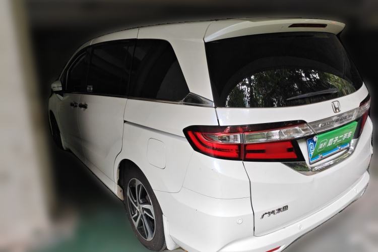 Used Honda Odyssey 2015 Updated Version 2.4L Smart Edition Rear Left 45 Deg