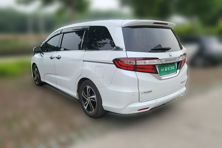 Used Honda Odyssey 2015 Updated Version 2.4L Smart Edition Rear Left 45 Deg