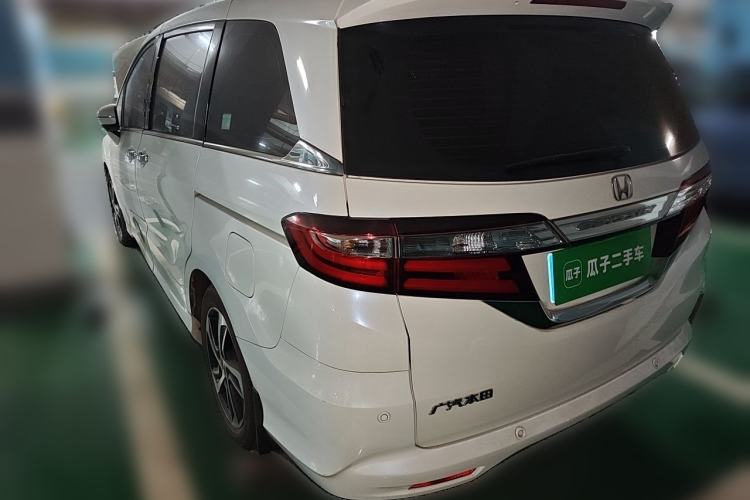 Used Honda Odyssey 2015 Revised 2.4L Luxury Edition Rear Left 45 Deg
