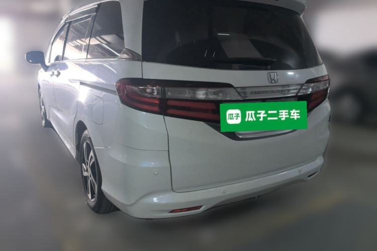 Used Honda Odyssey 2015 Updated Version 2.4L Smart Edition Rear Left 45 Deg