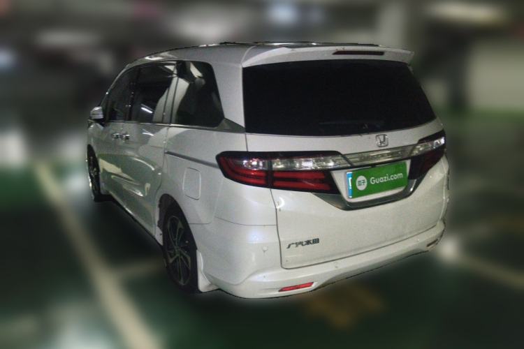 Used Honda Odyssey 2015 Updated Version 2.4L Smart Edition Rear Left 45 Deg