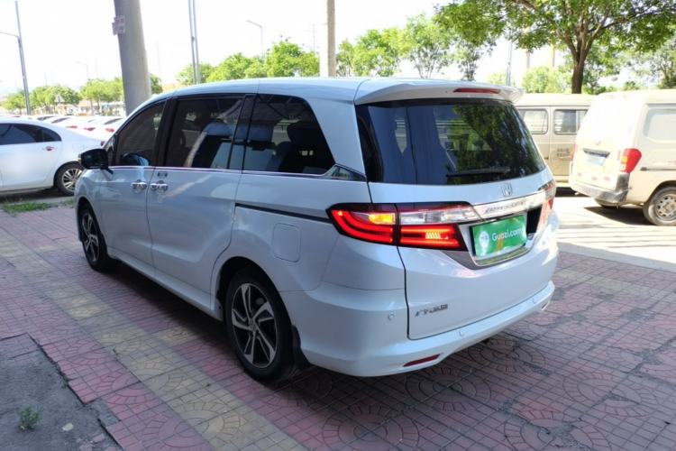 Used Honda Odyssey 2015 Revised Version 2.4L Supreme Edition Rear Left 45 Deg