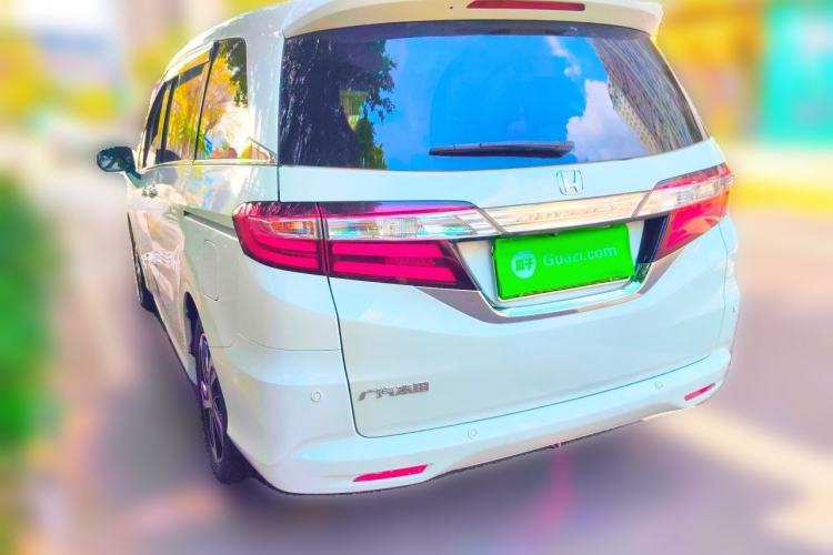 Used Honda Odyssey 2015 Updated Version 2.4L Smart Edition Rear Left 45 Deg