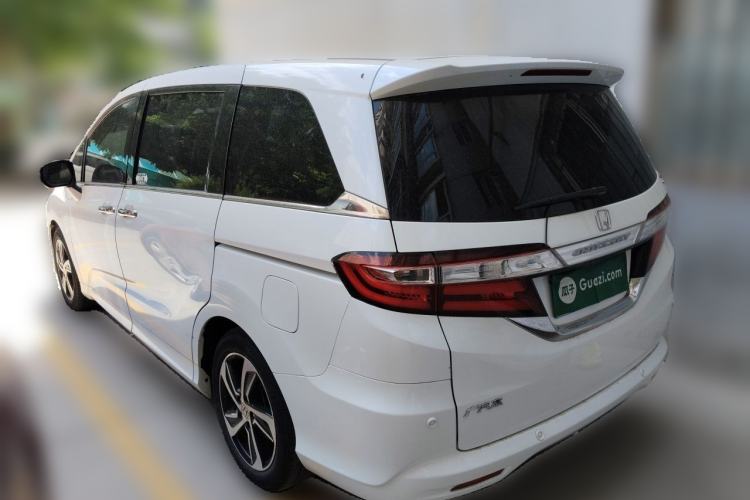 Used Honda Odyssey 2015 Revised Version 2.4L Supreme Edition Rear Left 45 Deg