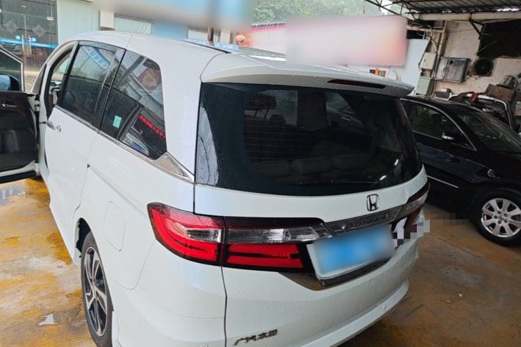 Used Honda Odyssey 2015 Revised 2.4L Luxury Edition Rear