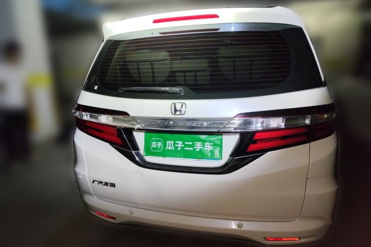 Used Honda Odyssey 2015 Revised 2.4L Luxury Edition Rear