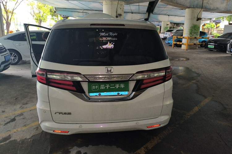 Used Honda Odyssey 2015 Updated Version 2.4L Smart Edition Rear