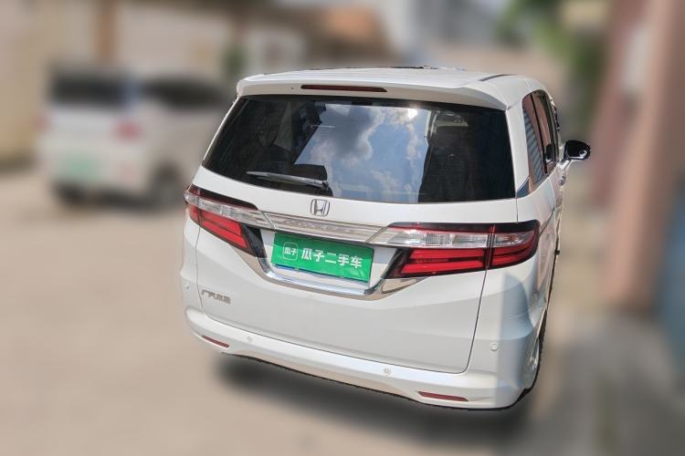 Used Honda Odyssey 2015 2.4L Luxury Edition Rear Right 45 Deg