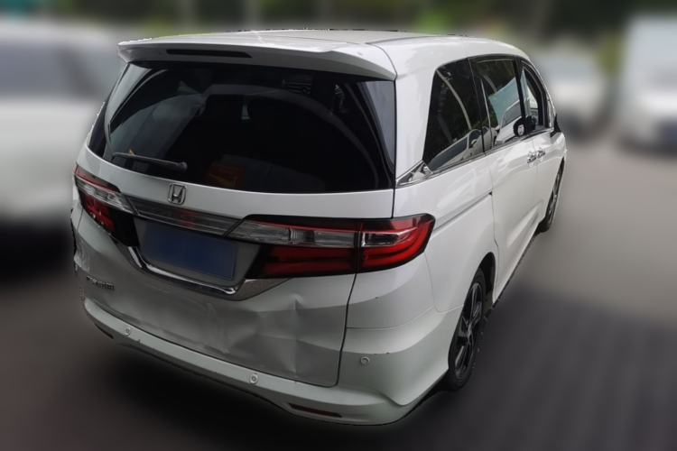 Used Honda Odyssey 2015 Revised Version 2.4L Supreme Edition Rear Right 45 Deg