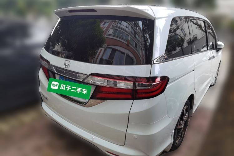 Used Honda Odyssey 2015 Updated Version 2.4L Smart Edition Rear Right 45 Deg