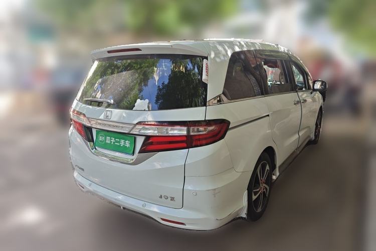 Used Honda Odyssey 2015 Updated Version 2.4L Smart Edition Rear Right 45 Deg