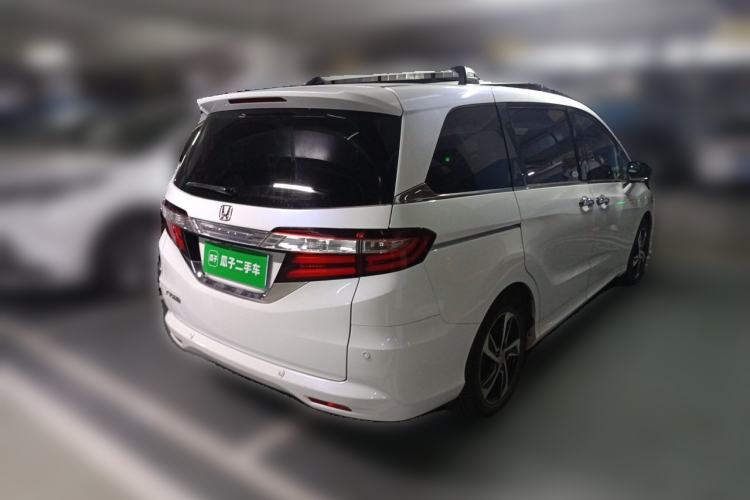 Used Honda Odyssey 2015 Updated Version 2.4L Smart Edition Rear Right 45 Deg
