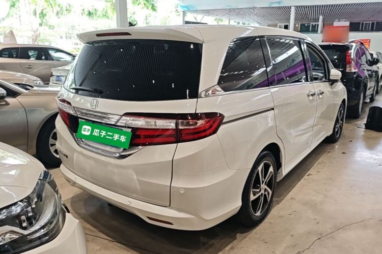 Used Honda Odyssey 2015 2.4L Smart Edition Rear Right 45 Deg