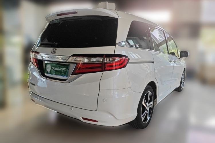 Used Honda Odyssey 2015 2.4L Luxury Edition Rear Right 45 Deg