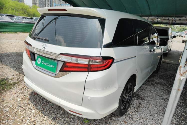 Used Honda Odyssey 2015 Revised 2.4L Luxury Edition Rear Right 45 Deg
