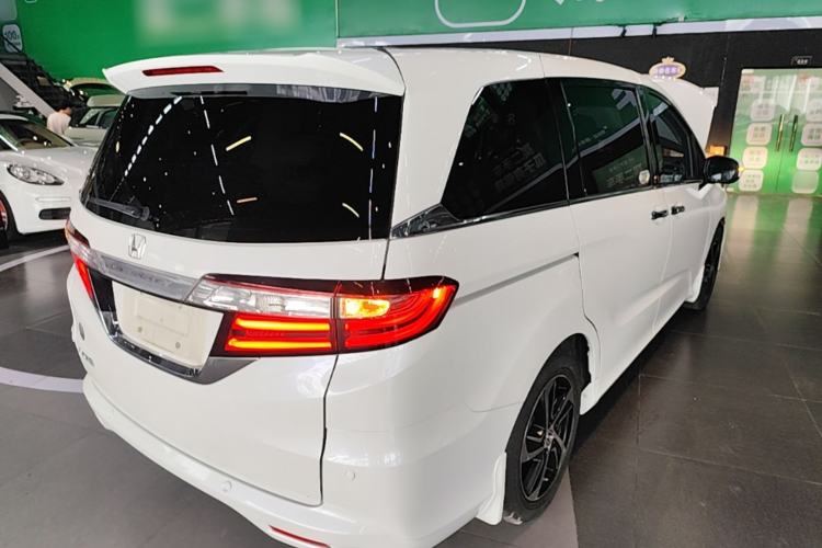 Used Honda Odyssey 2015 2.4L Smart Edition Rear Right 45 Deg
